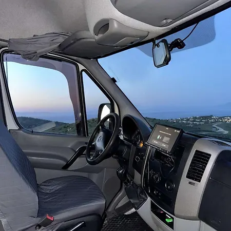 Campervan Leoventure Kamp alanı Tiran