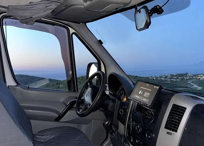 Campervan Leoventure Kamp alanı Tiran